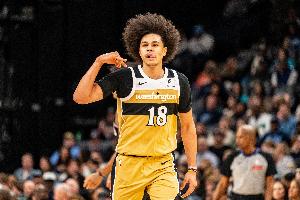 凯肖恩·乔治：雄鹿选秀前说会选我 但他们最终选了AJ·约翰逊