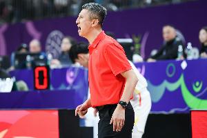 媒体人：中国男篮只有12名球员前往韩国 其他球员回北京继续训练