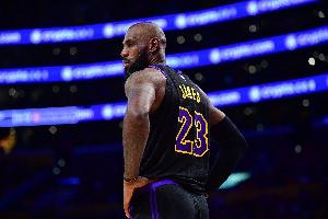 名记：76人&狼&掘三支“黑马”认为自己有机会签老詹 尤其是掘金