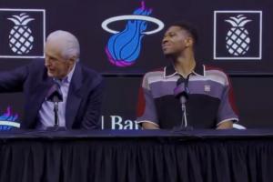 总裁当面调侃！莱利：忘了提阿德巴约了 我可不想被KO